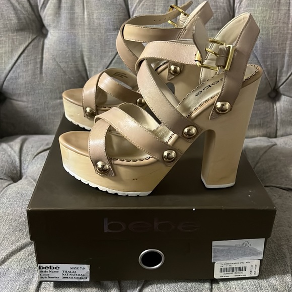 Bebe - Picture 4 of 5